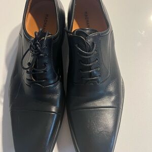 Magnanni Men's Classic Black Oxfords